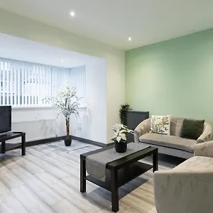  Holiday home Fully Refurbished North 2 United Kingdom